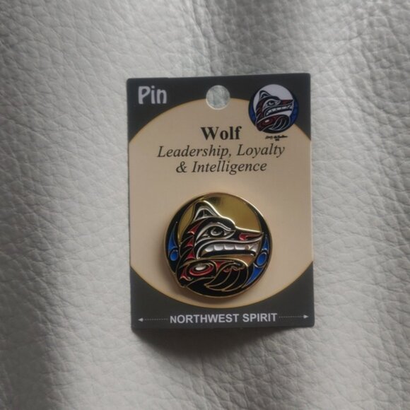 'Wolf Strength' Pin Indigenous Design by Douglas LaFortune, Coast Salish - Picture 1 of 3